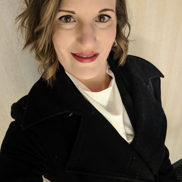 Meet your Posher, Kim - Picture 1 of 1